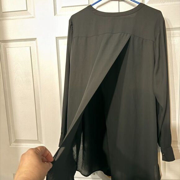Lane‎ Bryant 18/20 women 1/4 Button Long Sleeve Open V Back Blouse - Picture 7 of 9